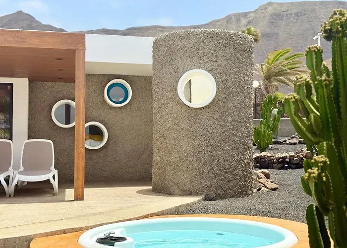 Canaryislandshost L Origen * Famara