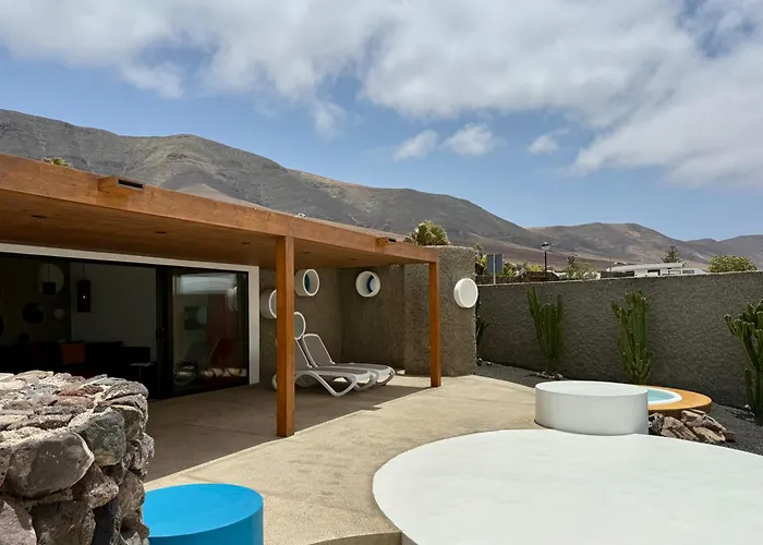 Canaryislandshost L Origen * Famara