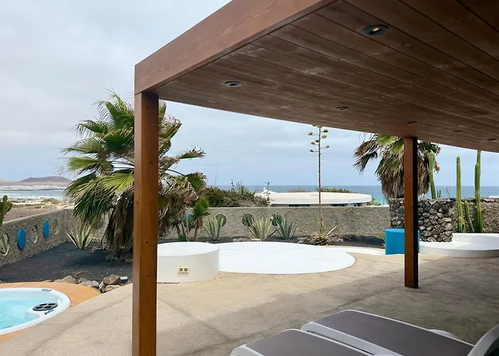 Canaryislandshost L Origen Vila Famara
